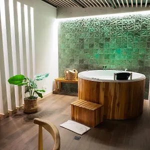 4* Hotel Black Tower Premium